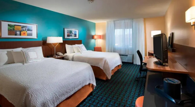 Четырёхместный номер Standard Fairfield Inn Huntsville
