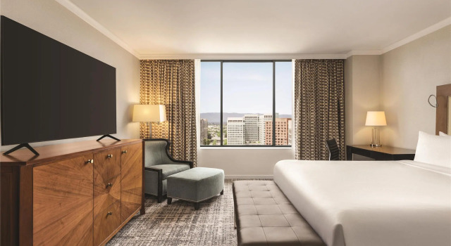 Номер с красивым видом из окна Signia by Hilton San Jose