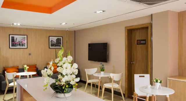 IU Hotel Jinzhong Jiexiu Yuhua Road Branch