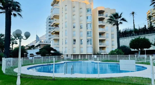 Апартаменты с 3 комнатами с видом на море Apartamentos Orfeo Azul "Rehabilitación fachada en progreso 2026-27, Façade rehabilitation in progress 2026-27"