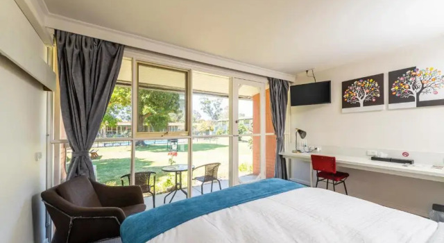 Номер Standard Aston Suites - Sale