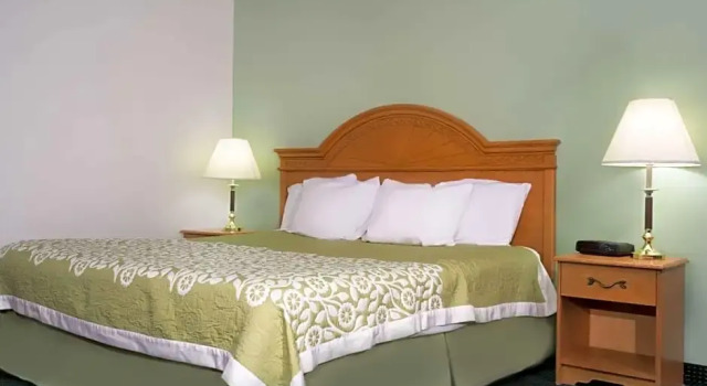 Люкс Days Inn by Wyndham St Cloud