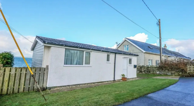 Ael Y Don, Prenota Casa vacanze Cottage a Llanfair, Cottage