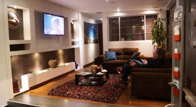 Ayenda 1013 Embajada Americana, Забронировать Отель Отели Богота с парковкой, рядом с CORFERIAS Bogota Convention Center, Парковка