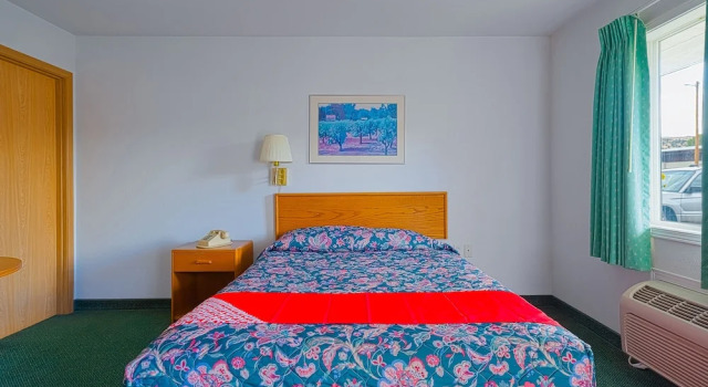 Номер Deluxe Budget 8 Motel