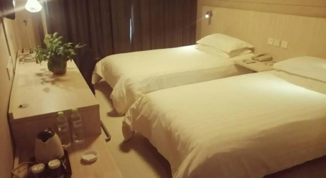 Двухместный номер Standard Jinjiang Inn Weihai Shandong University International Bathing Beach