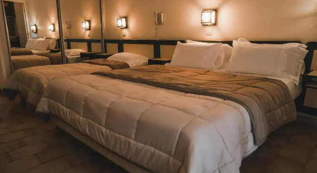 Двухместный номер Standard с балконом и с видом на море Hôtel & Résidence Le Subrini