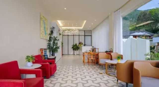 Moonlight by the Sea • Erhai Lake | AWAKENING • SOULM Sunset Seaview Design Guesthouse (Small Putuo), Prenota Boutique Hotel a Dali con parcheggio, Parcheggio