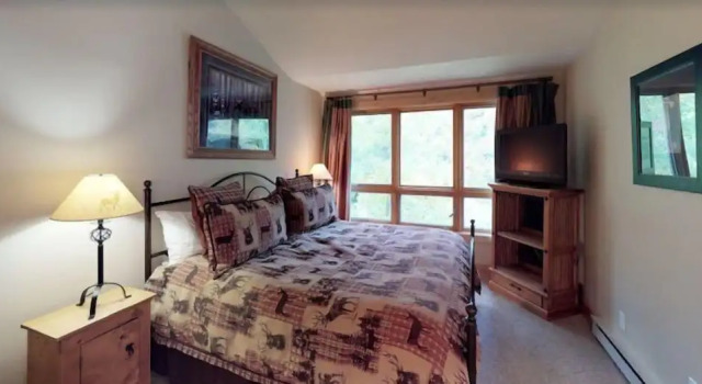 3 Bedroom Residence in Cascade Village Next to Chair Lift 20 and Shuttle Services to Vail Village