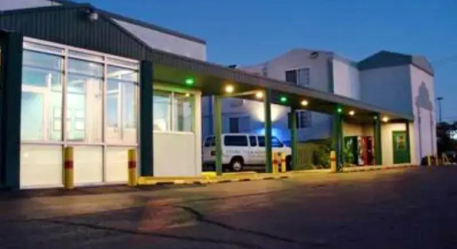 Люкс c 1 комнатой с видом на улицу OHare Inn & Suites