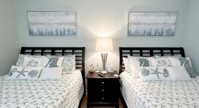 The Green Seahorse 4 Bedroom Home by RedAwning, Book Lejlighed Bolivar Peninsula Houston