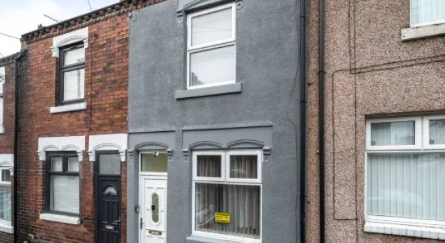 Contractor-friendly 2-bedroom House With Free Parking