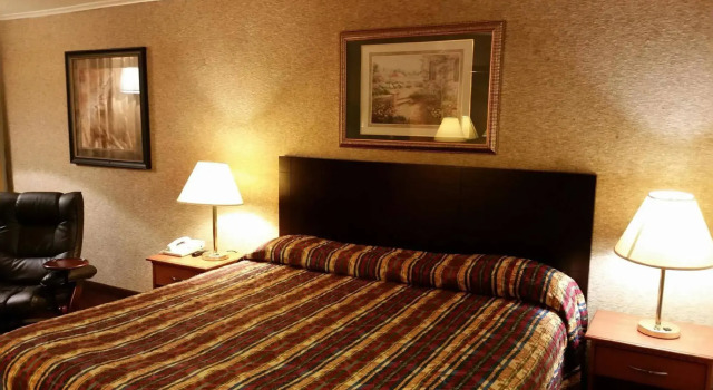 Budget Host Inn Fort Dodge, Varaa Hotelli Fort Dodge Iowa