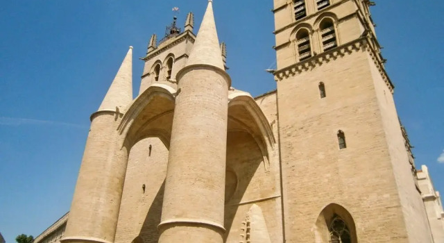 Near Montpellier, Apartment in Le Crès w/ air con & Wifi Minutes to Be, Book Apartment Montpellier Hérault