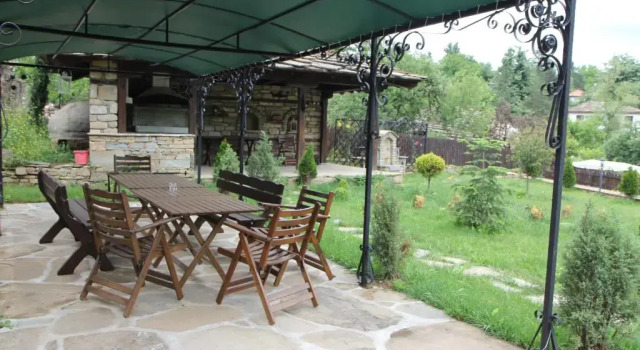 Коттедж с 2 комнатами New Bakalov House