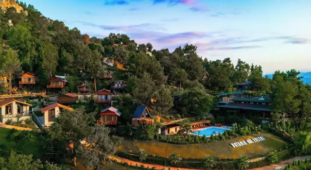 Botanik Gol Evleri Resort, Boek Resort Hotels in Bucak met parkeren, Parkeren