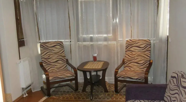Gardiv, Boek Appartement Hotels in Klein-Polen met parkeren, Parkeren