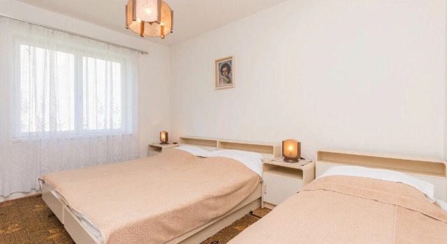 Apartments Karneol, Забронировать Апартаменты/квартира Отели Биоград-на-Мору с парковкой, рядом с Kornati Marina, Парковка