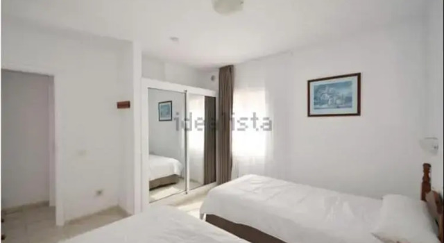 Surf House next to the Beach, Pool & Tennis - 2 double rooms, Забронировать Отель Отели Канарских островов с бассейном, Бассейн