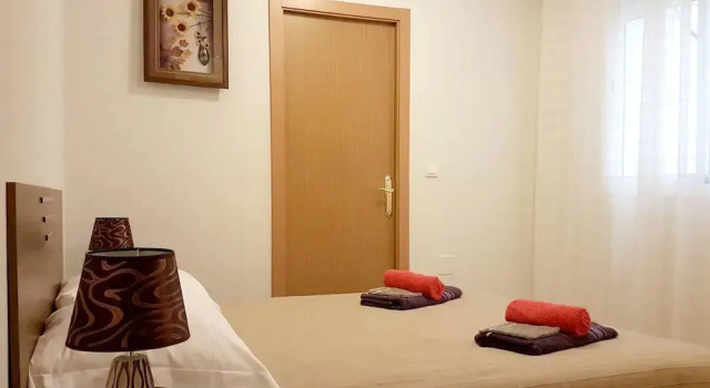 Apartment with 3 Bedrooms in Torrevieja, with Balcony And Wifi - 1 Km From the Beach, Забронировать Апартаменты/квартира Отели Торревьеха с парковкой, рядом с Городской театр Торревьехи, Парковка