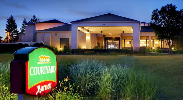 Courtyard Chicago Deerfield, Забронировать Отель Отели Иллинойс 3 звезды, 3*