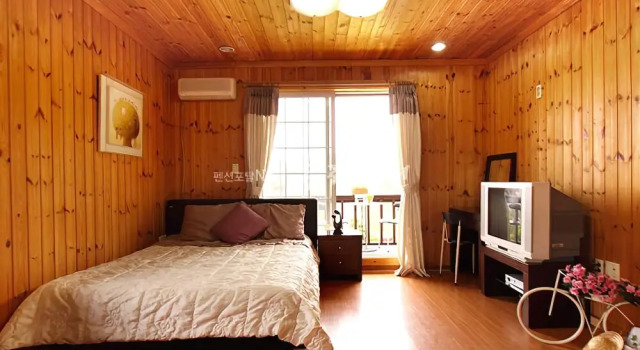 Ganghwa You & Jun Pension