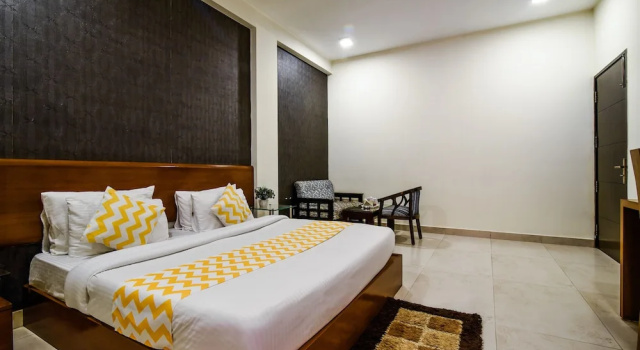 Двухместный номер Premium Asian Suites IFFCO Metro Station Gurugram