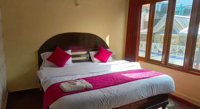 Goroomgo Chand Regency Nainital, Rezervovat Hotel Nainital Uttarakhand