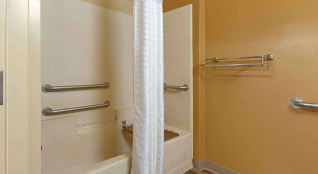 Четырёхместный люкс Extended Stay America Suites - Madison - Junction Court