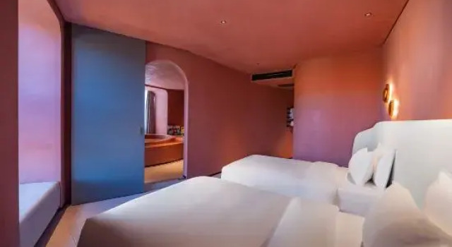 Семейный люкс с 2 комнатами Dali Joy Luck Qingshi  Hillside Lakeview Resort Hotel