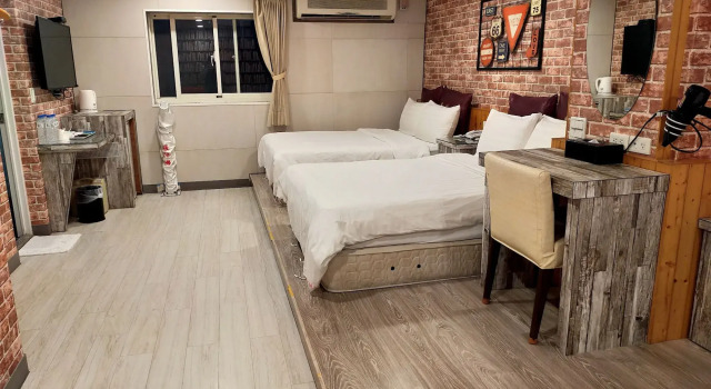 Bin City Hotel