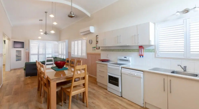 Семейный номер Standard с 3 комнатами BIG4 Adventure Whitsunday Resort