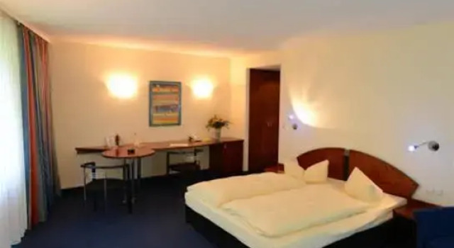 Landidyll Baumwiese, Rezerwuj Hotel Hotele w Drezno z basenem, Basen