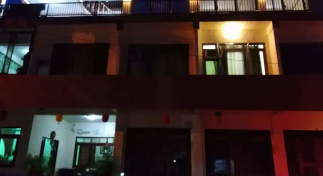 Queen Elena Hotel - Hostel, Prenota Ostello Ostelli a El Nido Region, Ostello