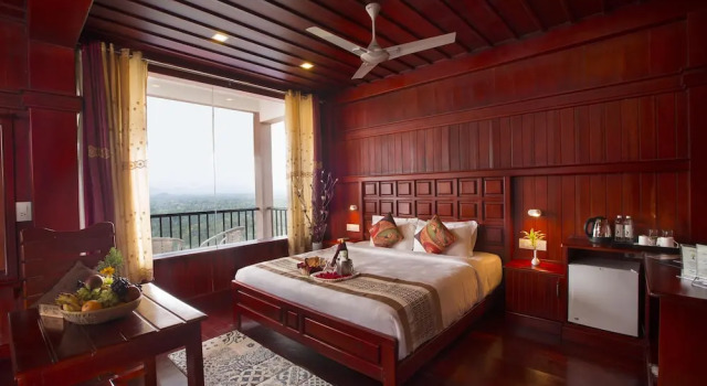 Люкс с балконом Coorg Cliffs Resort