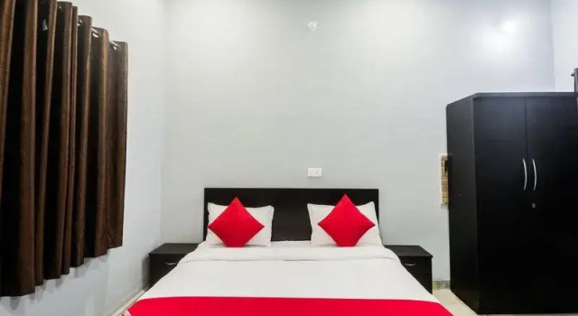 OYO 48801 Hotel Golden Leaf, Забронировать Отель Отели штата Махараштры 3 звезды, 3*