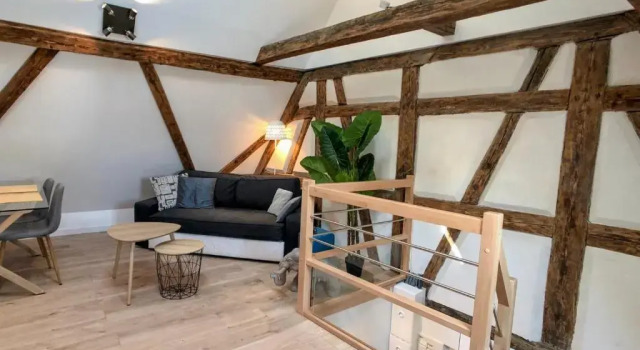 Апартаменты Beauty & The Beast - Old Town Cosy Apartments