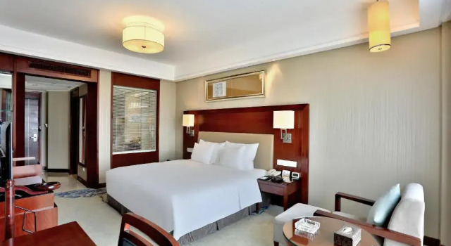 Двухместный номер Deluxe Ramada Plaza Yiwu
