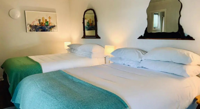Номер Standard The Kent Motel