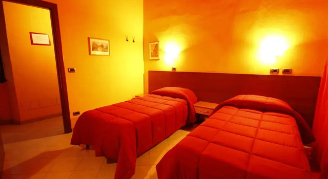 Одноместный номер Standard с балконом Hotel Duca di Tromello