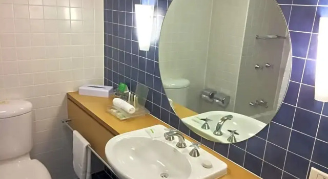 Номер Premium Cairns Harbourside Hotel
