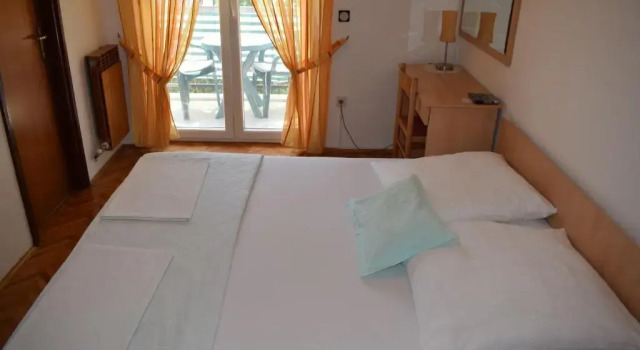 Vila Jelena - Studio apartments for 2 to 3 persons in Sv Filip i Jakov