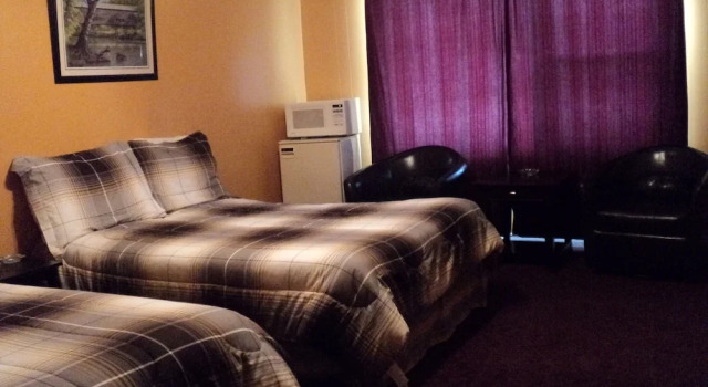 Четырёхместный номер Standard с видом на сад Bay Motel