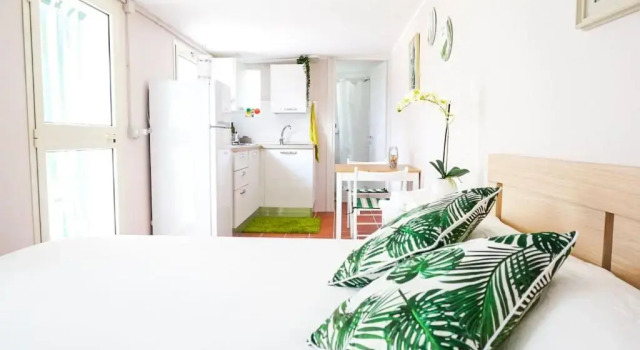 Villa Aurelia - Modern Seafront Studio Apartment