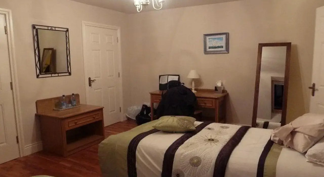 Imeall Na Mara, Boek Hotel Ballydavid 