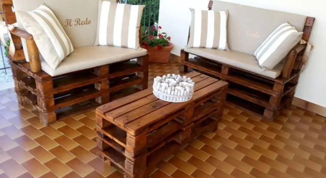Коттедж с 2 комнатами Casa vacanze il Redo
