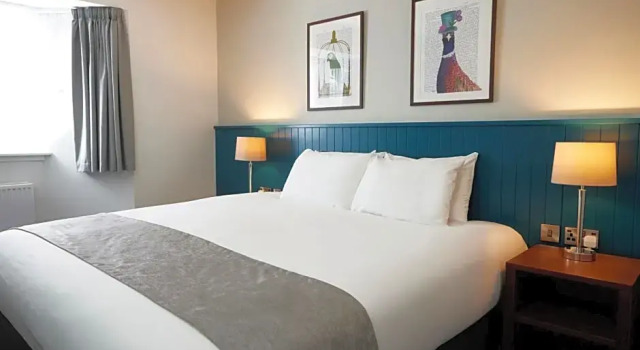 Номер Superior The Caledonian Hotel