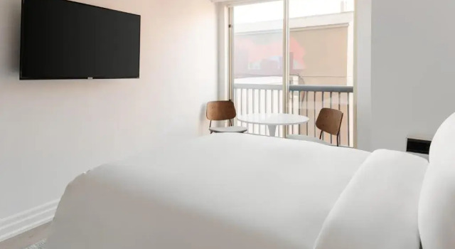Студия Best Western Plus Victoria Park Suites