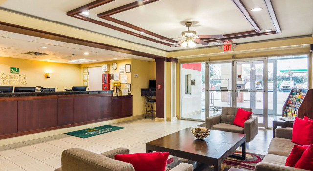Quality Suites Atlanta Airport East, Забронировать Отель Колледж-Парк Джорджия