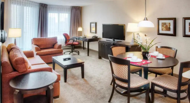 Люкс Les Suites Hotel Ottawa
